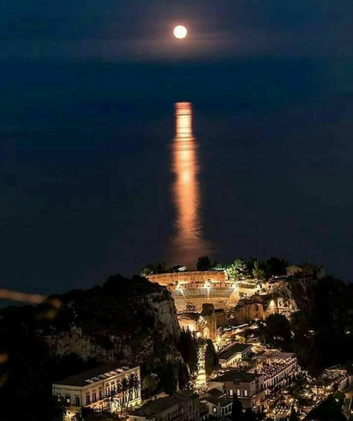 L'Host In Taormina Lägenhet Exteriör bild